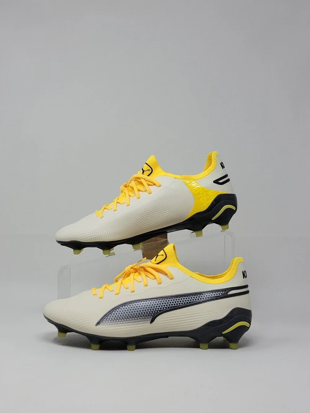 Puma King Ultimate FG/AG Women's Size 7 Off White Soccer Cleats 107565-03 New